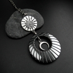 Focus - okazały srebrny wisior z hematytem - Fiann w Biżuteria/Wisiory